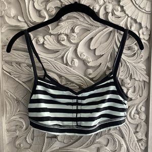 Lululemon Sports Bra Top Size 6